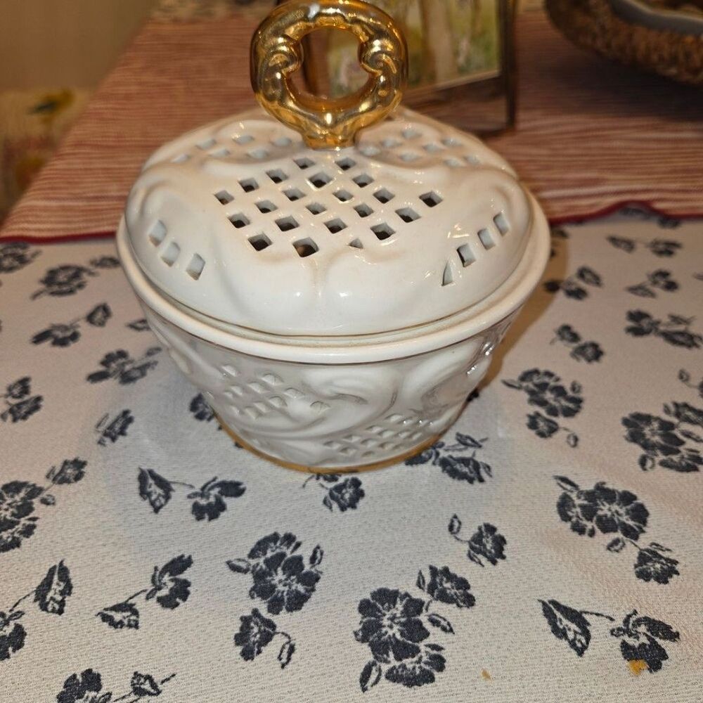 White Ceramic Lidded Trinket Bowl with Gold Ring Handle
